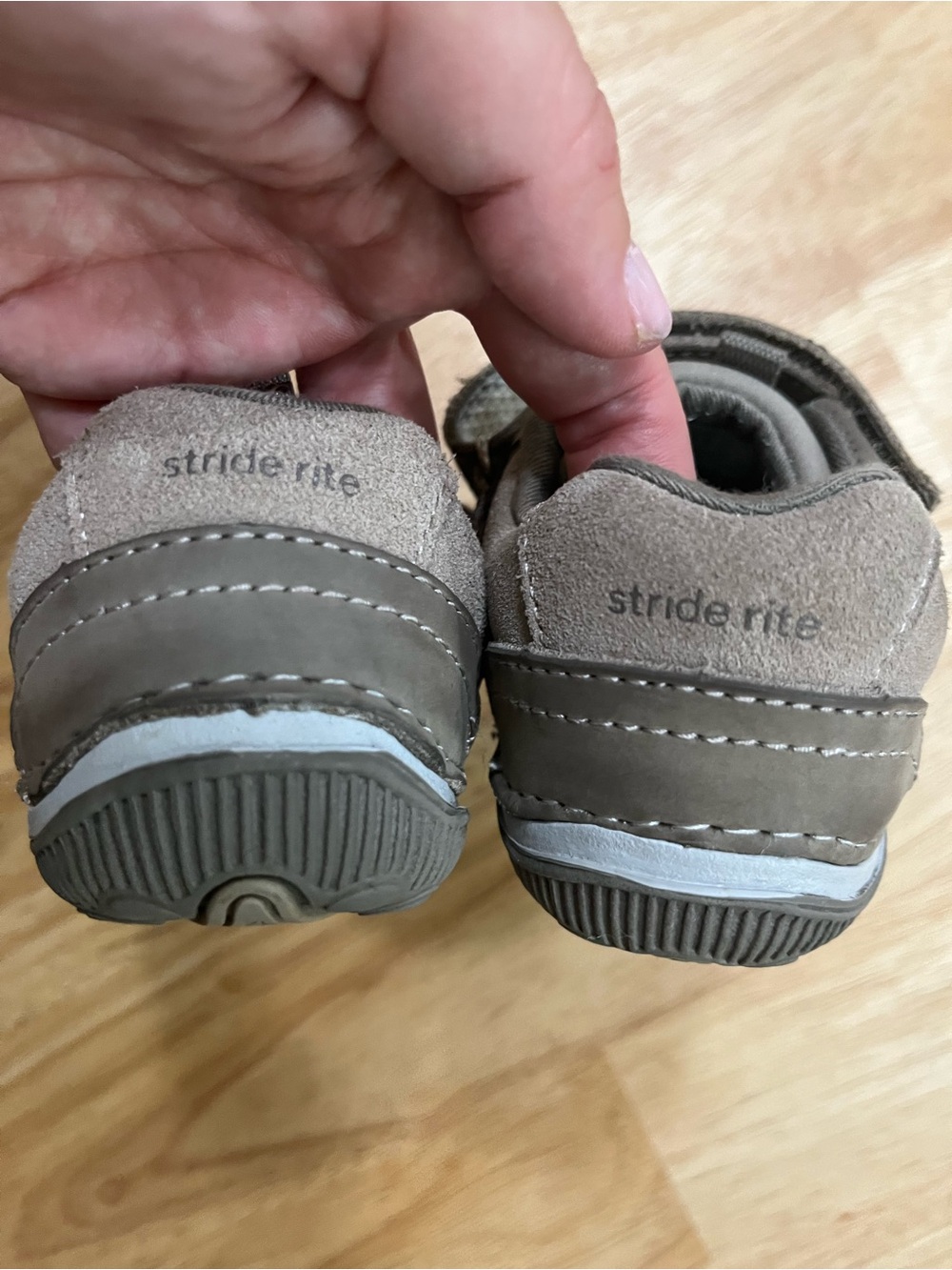 Stride Rite Toddler Sneakers in Taupe Brown